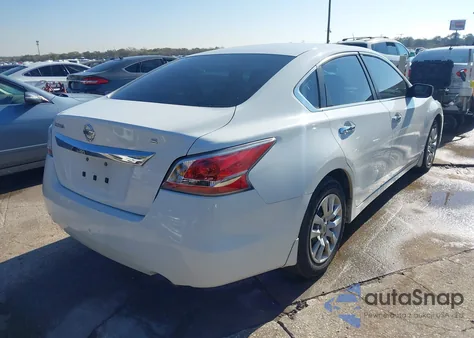 2015 Nissan Altima 2.5 S из США, поврежденный, VIN 1N4AL3AP8FN402987